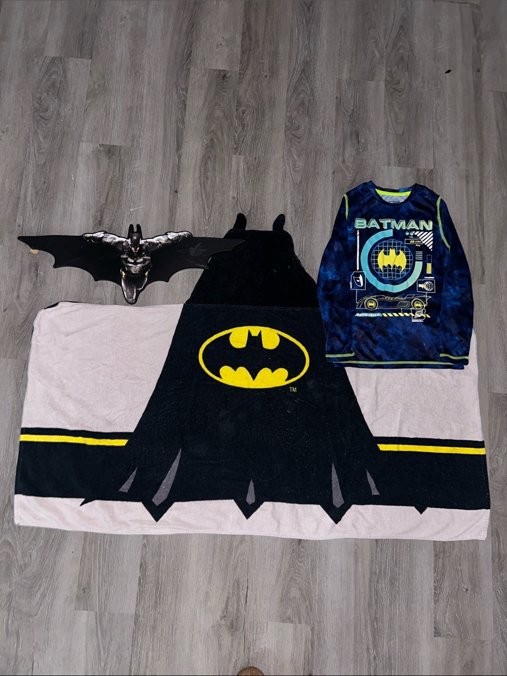 Batman- Boys’ Room Decor, Towel & Shirt